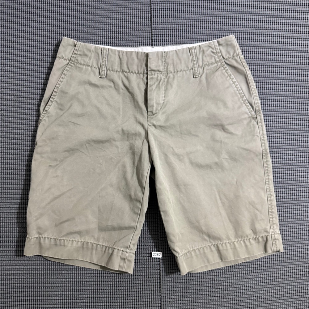 Gap Womens Size 2 Olive Green Chino Shorts Casual Four Pocket Hook Bar Closure